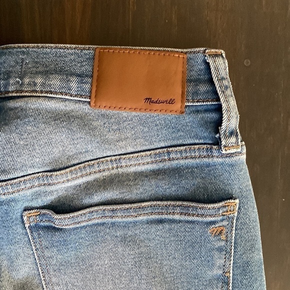 Madewell 10" High-Rise Skinny Crop Jeans in Horne Wash - Picture 10 of 13